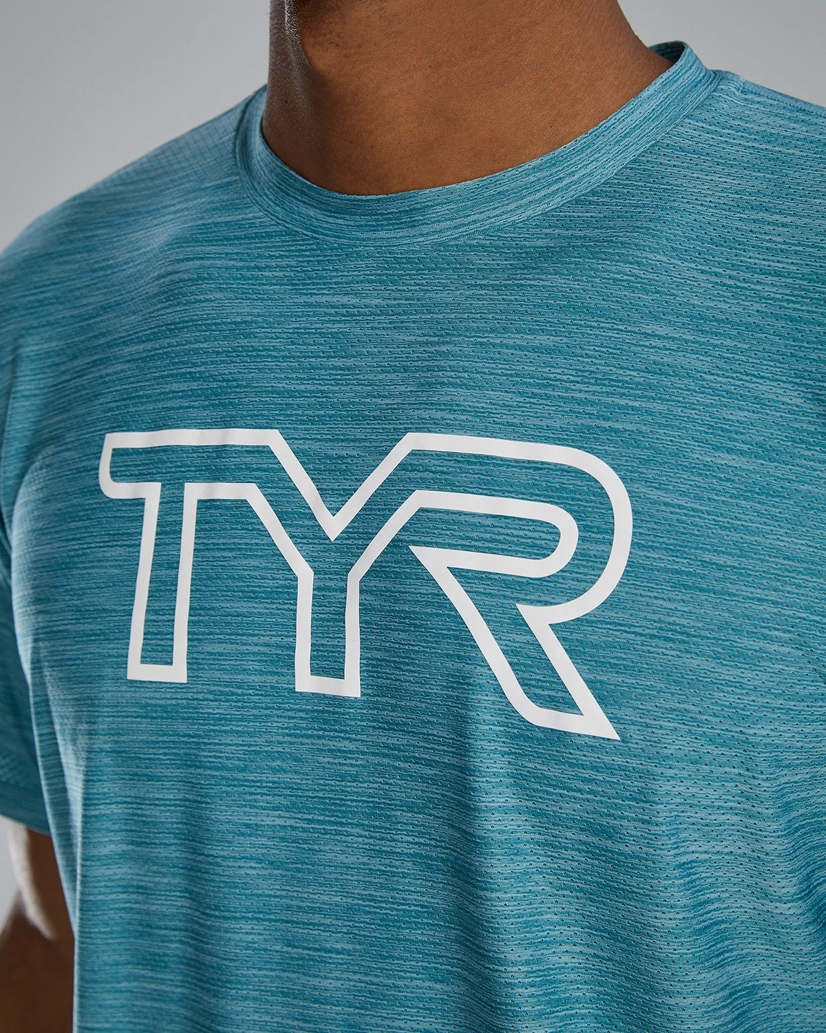 CAMISETA GRANDE CON LOGO TYR AIRTEC™ PARA HOMBRE - LISO/HEATHER